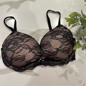 Victoria's Secret BioFit Bra 34DD Demi Up Light Lace Black Underwire